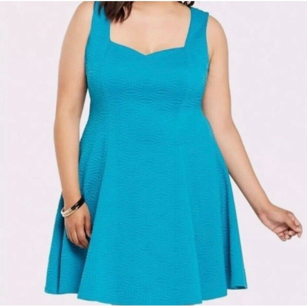 Torrid Dress Size 1X Skater Teal Blue Textured Fit & Flare Sleeveless Sweetheart